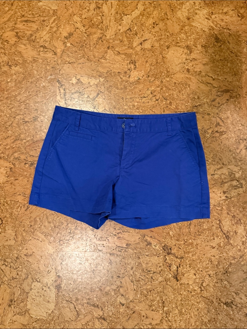 GAP Women's Royal Blue Casual Chino Shorts size 2